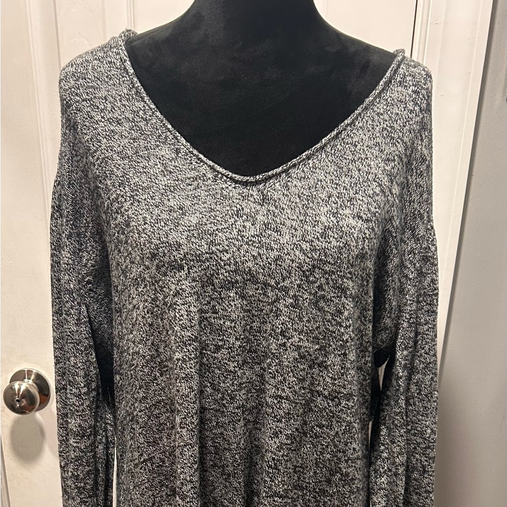 Grey Old Navy Sweater